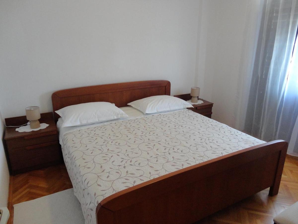 Apartman Lucijan Marusici  Eksteriør billede